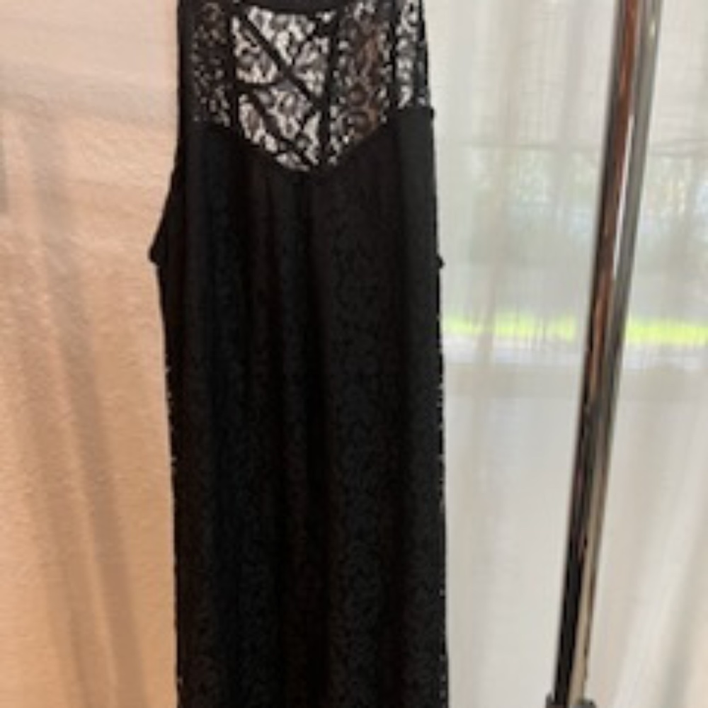 Black lace dress